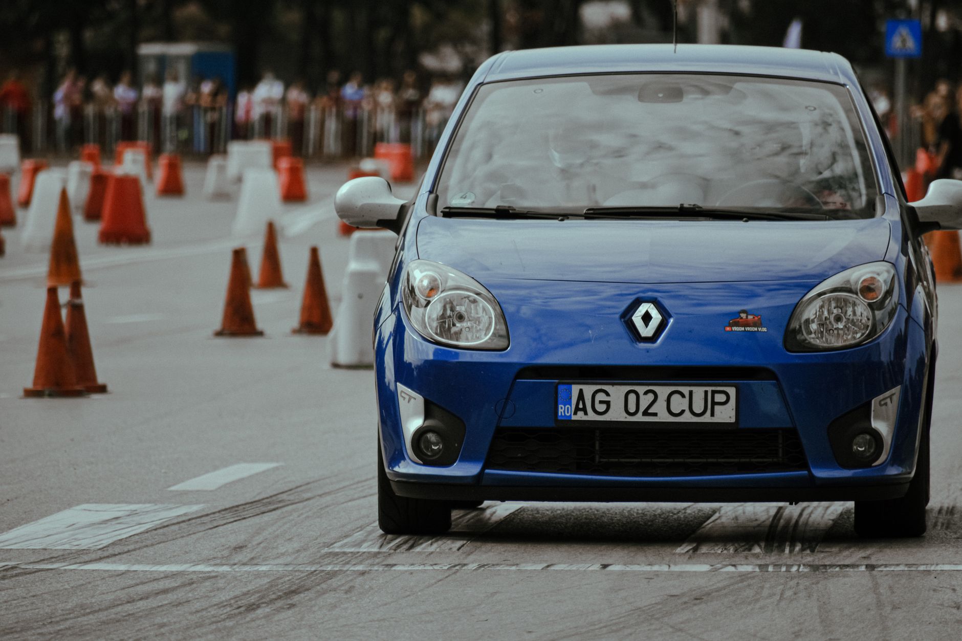 Auto-École équipe à Marseille